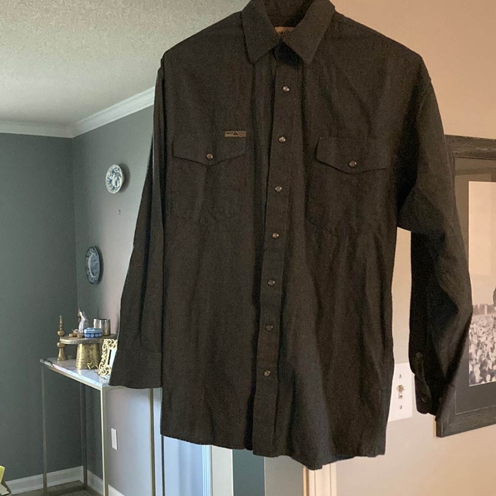 Powder River Outfitters by Panhandle long sleeve gray flannel type shirt